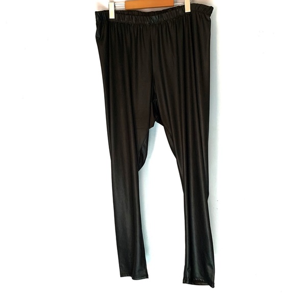 Torrid Ladies Size 3 Black Leggings - Picture 1 of 7